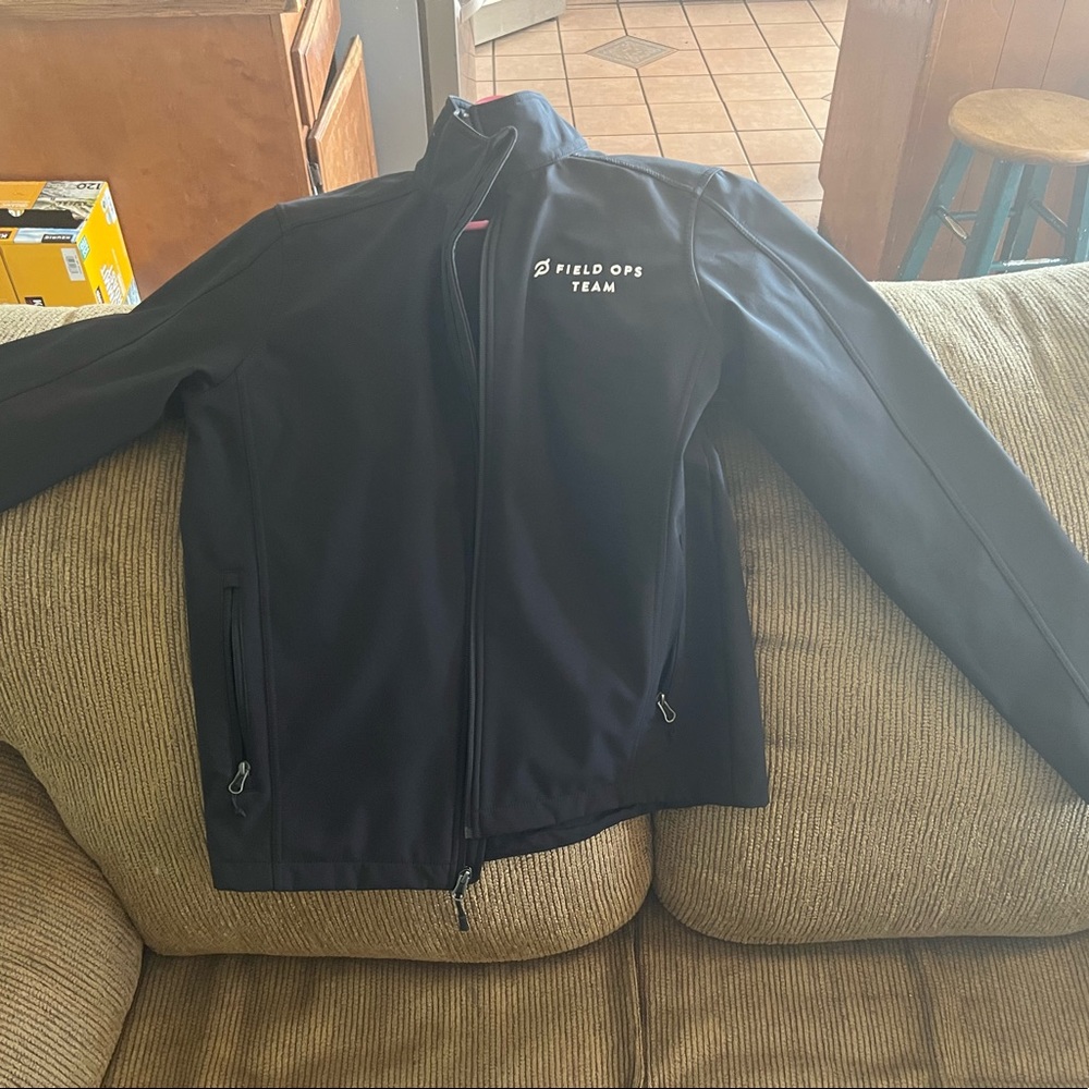 Fleece lined windbreaker . Barely used like new
